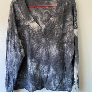 Charcoal knit long sleeve shirt